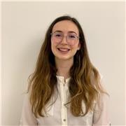Etudiante à Sciences Po Lyon et EM Lyon donne des cours de soutien scolaire en langues, mathématiques, français et histoire du pri